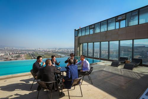 如何有效地将潜在买家转化为合作客户？